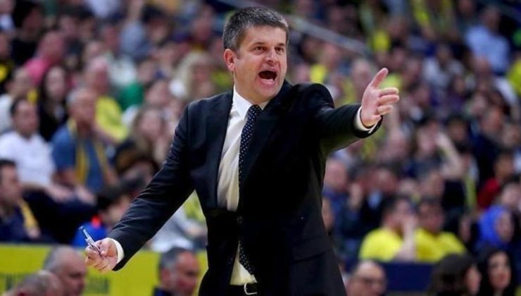 Anadolu Efes başantrenörü Tomislav Mijatovic Fenerbahçe Beko maçı öncesi konuştu